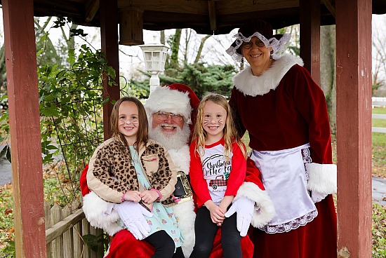 Halley Santa Photos